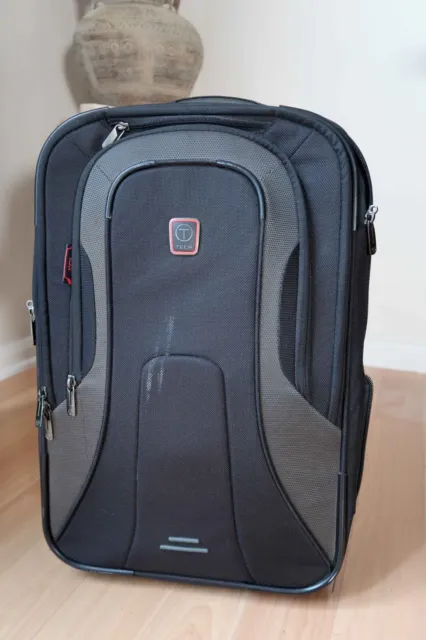 T-TECH by TUMI Expandable Black 2 Wheel Rolling Upright Carry-On 21"
