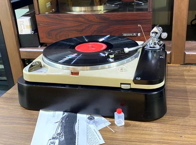 Vis De Blocage Pour Platine Vinyle Thorens TD-105 (d’origine, Occasion)