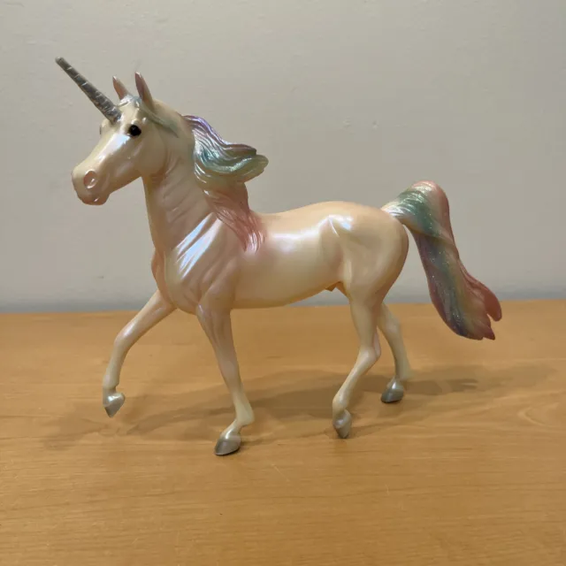 Breyer Reeves - SKYLER - Classic Magical Unicorn Rainbow Glitter Morgan Stallion