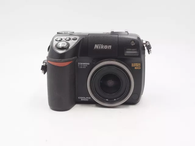 Nikon Coolpix 8400 digital camera (U32594)