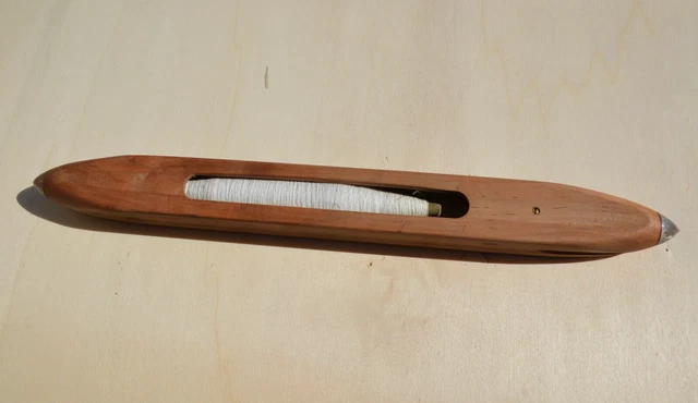 NAVETTE ANCIENNE EN Bois De Metier A Tisser / Vintage Wooden Weaving