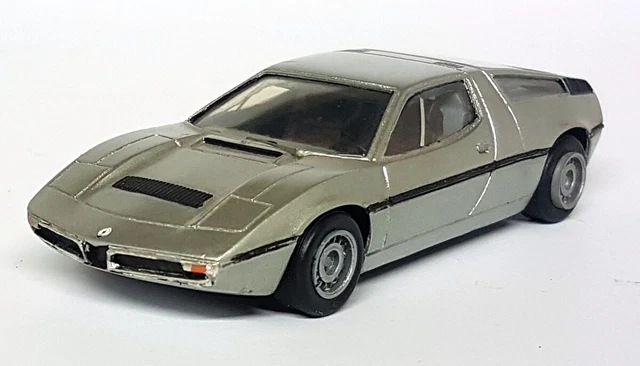 ALEZAN MODELS . ACCESSOIRES 1/43 . SET 4 INSERTS JANTE MASERATI