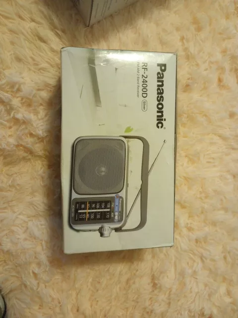 Panasonic RF-2400D AM/FM Portable Radio, Battery, AC powered - Silver