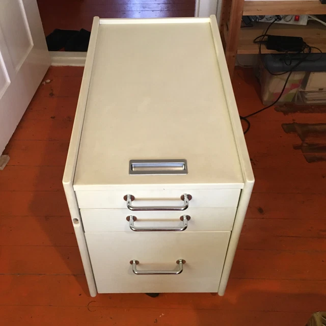 Rollcontainer Vintage Extra lang weißer mit 4 Schubladen mit Aktienordner
