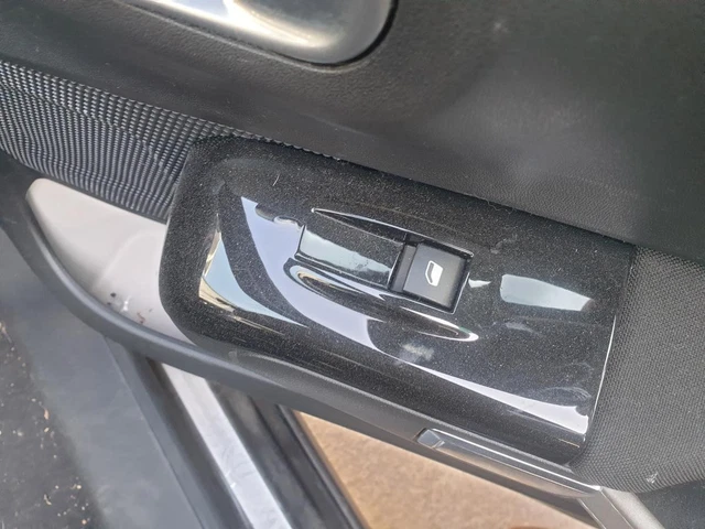 Bouton Interrupteur Volume Menu Pour Citroën C3 II 1.6 BlueHDI 2015 - Occasion