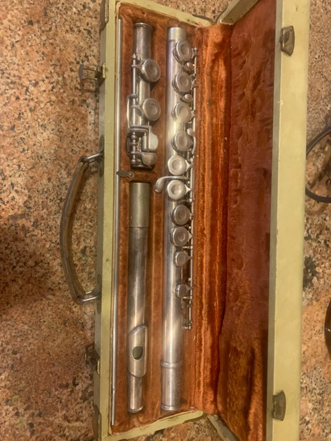 Artley Flute 18-0 With Hard Case