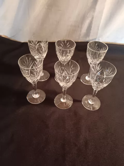 6 verres a vin en cristal saint louis modèle chantilly H 15,2 cm signé lot n°1