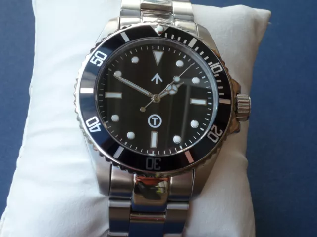 Swiss made hotsell ronda 715li