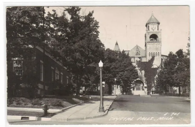 Street Scene Crystal Falls Michigan 1947 postcard