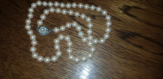 schöne Alte Perlenkette 60 cm mit schönem 835er Verschluss. 3