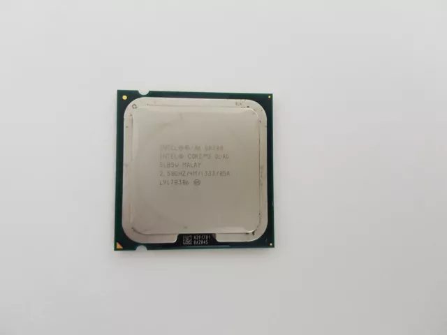 CPU INTEL Core2Quad 2.50 Ghz Q8300 2.50GHz/4M/1333 socket 775 Processore