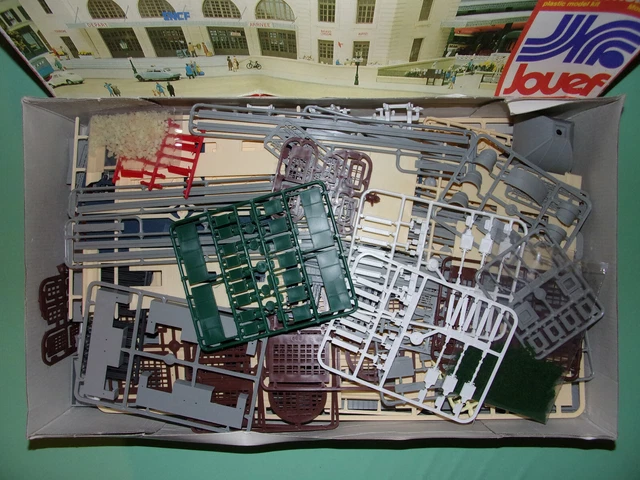 Jouef 1039 - Maquette Grande Gare Complète à Monter - Neuve