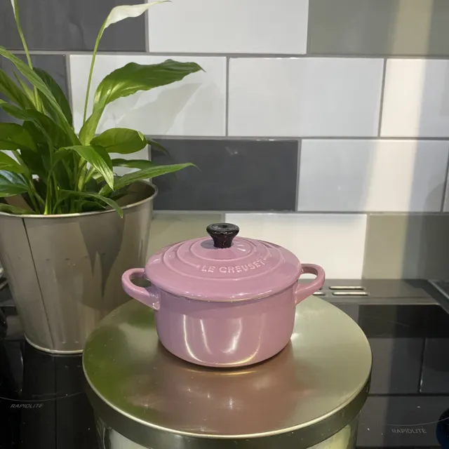 Le Creuset Mini Round Cocotte 10cm Small Casserole Dish Lilac Light Purple 11 43