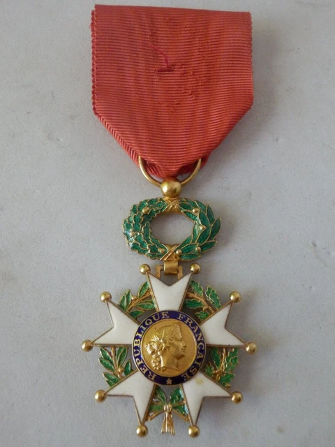 62476 Ordre Royal de la Légion d'Honneur, Médaille : SUP, Histoire 62476 Ordre Royal de la Légion d'Honneur, Médaille : SUP, Histoire