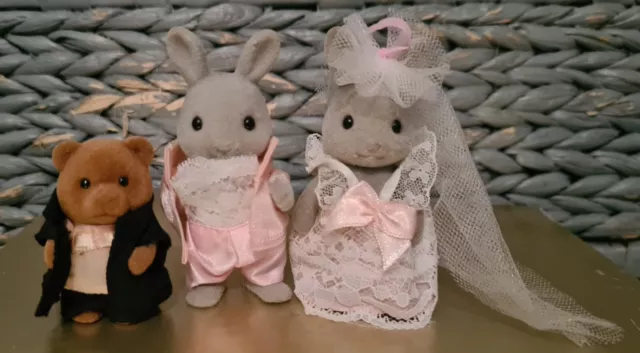 Sylvanian Families Grey Rabbit Brighteyes Wedding Bride Groom & Pageboy Figures