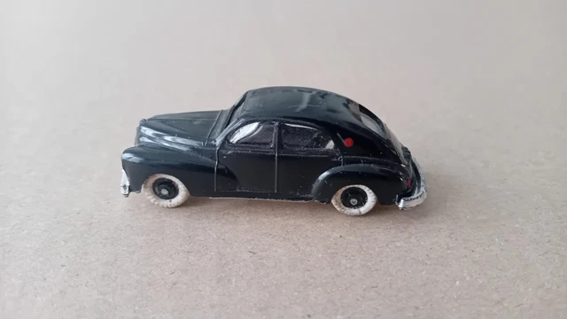 RENAULT R8 JOUSTRA jouet ancien EUR 40,00 - FR RENAULT R8 JOUSTRA jouet ancien EUR 40,00 - FR