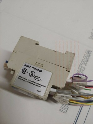 Module De Sortie Relais Schneider ABE7R16S210 – Occasion En état De Fonctionnement