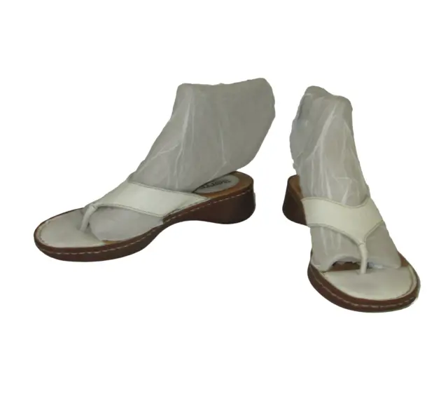 Born Sandals Womens Size 6 36.5 Thong Slide Ivory Leather Comfort