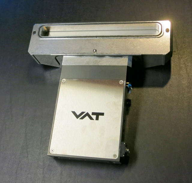 VAT Vacuum 0310X-CA24-AKK3/0748 A-784558 Slit Slot Gate Wafer Transfer Valve