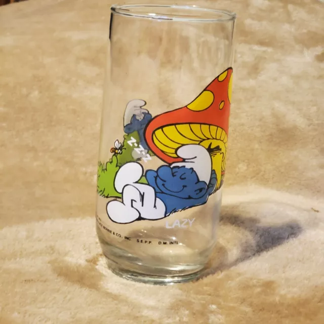 Hardee’s Smurf  Glass Series Peyo ~ Wallace Berrie & Co 1982 Vintage