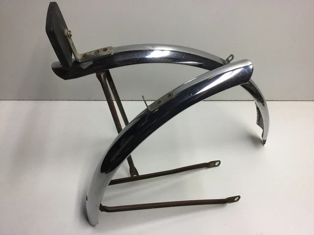 Vintage 1974 1975 Schwinn Fastback 20” 1 3/8” Chrome Fenders Vintage 1974 1975 Schwinn Fastback 20” 1 3/8” Chrome Fenders