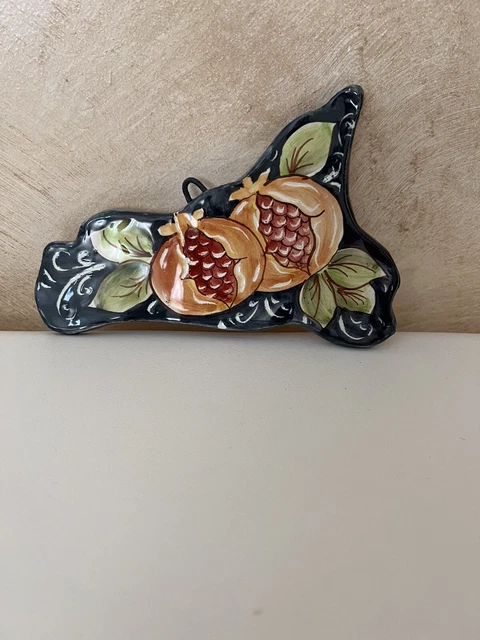 Sicilia da parete in ceramica di Caltagirone decoro melograno   artigianale