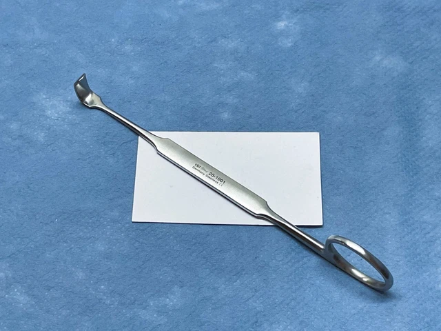 Retractores quirúrgicos, Aparatos e instrumentos, Equipamiento