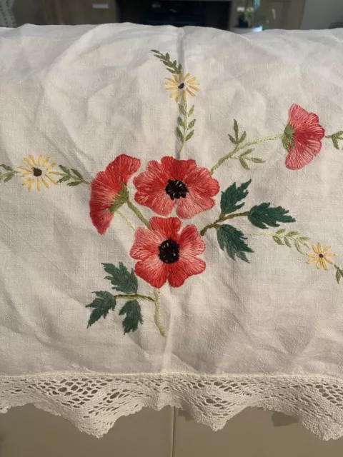 VINTAGE POPPIES Embroidered LINEN   Handmade HALL  Table Cloth With  Lace edge 3