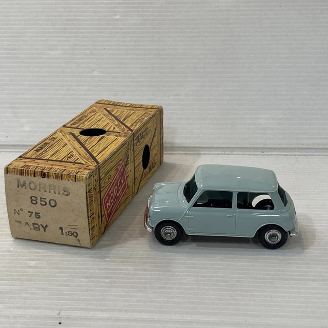 Modèle Réduit Norev Baby 1:43 Fiat 2300 N°38 - Rare, Occasion - Plastique Et Métal