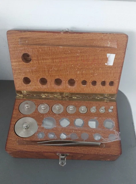 Set De Poids Pour Balance Ancienne En Laiton - Complet De 1g à 200g - Rare