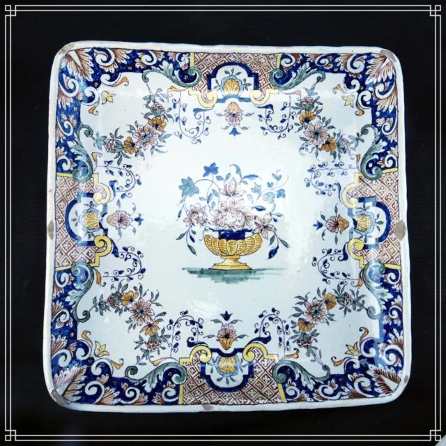 MAGNIFIQUE PLAT OU PLATEAU EN FAIENCE DE ROUEN 18ème SIECLE