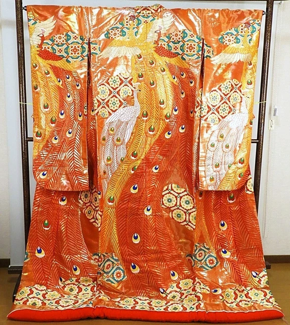 Japanese Kimono Uchikake Luxurious Wedding Embroidery Pure Silk Peafowl K482