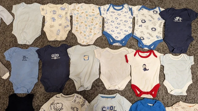 (N. 90) pacchetto vestiti enorme neonato neonato fino a 1 mese