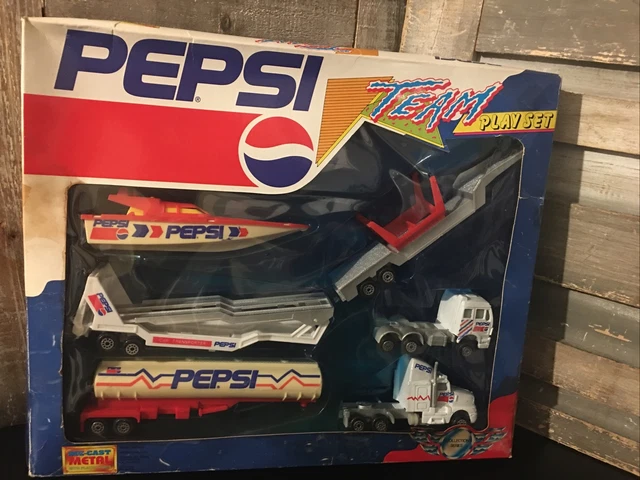Vintage Golden Wheel Pepsi 1993 Die Cast Metal w Plastic Parts Team Play Set