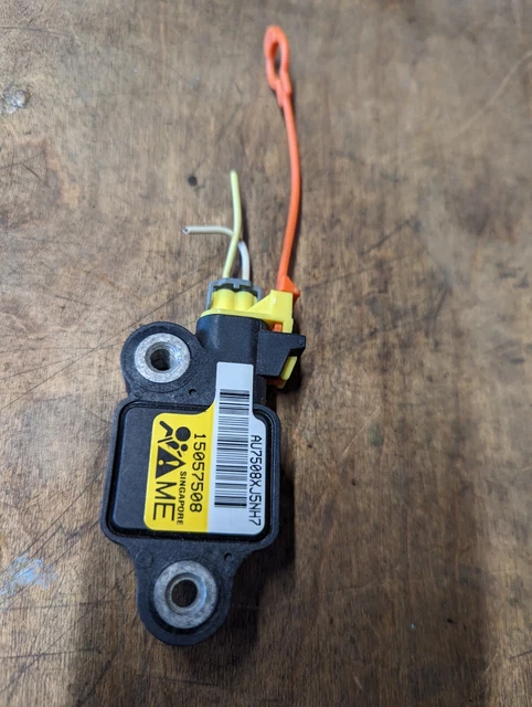 Airbag Side Impact Sensor Module - GM 15057508