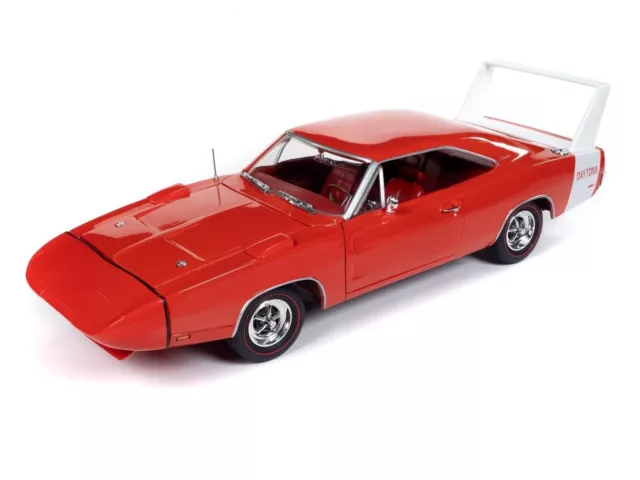 Autoworld 1:18 Scale American Muscle 1969 Dodge Charger Daytona-Red AMM1323