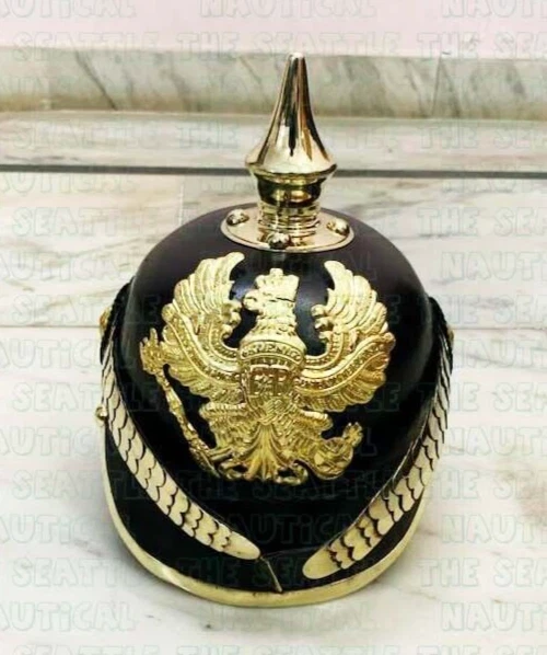 CASQUE ALLEMAND PICKELHAUBE EN CUIR PRUSSIEN RÉPLIQUE CASQUE À