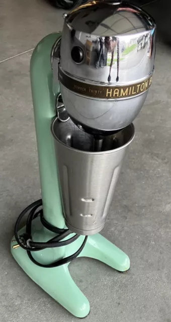 Vintage 1940's Hamilton Beach Milkshake Mixer w/ Cup Model 33 Green Wo