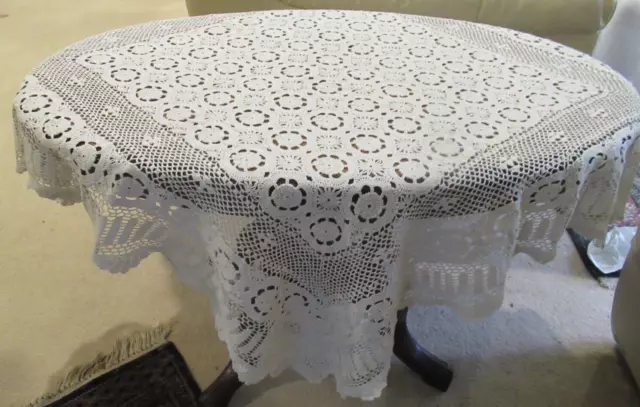 OFF-WHITE CROCHETED SQUARE TABLECLOTH with medallions, scalloped edge 1m square