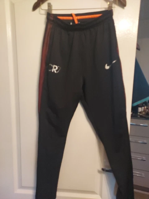 Pianti tuta Nike DRI-FIT taglia XLarge età 13 - 15 CR7 NUOVI Ronaldo