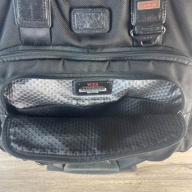 Tumi Alpha Bravo Yuma Slim Messenger Shoulder Bag Nylon Black 22631 HKH VGUC! 3