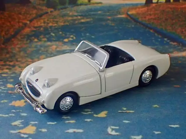 British Motoring 1961 Austin Healey Sprite "Bug-eye" Roadster 1/64 Scale Ltd Y