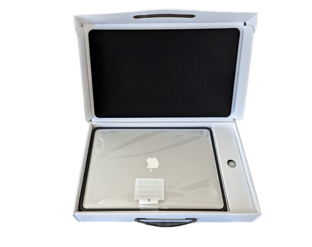 Apple MacBook Pro 15,4", Intel Core i7 2,6GHz, 8GB RAM, 256GB SSD, Intel HD G S