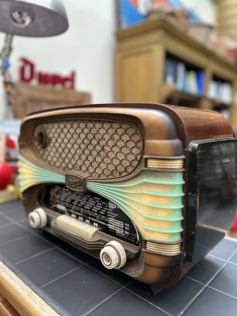Poste de Radio TSF vintage VEYRAT modèle 287