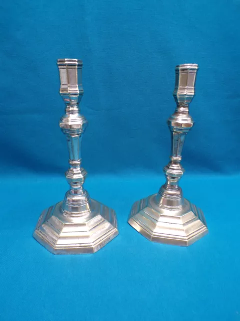 Ancienne Paire De Flambeaux En Bronze Argenté Style Régence