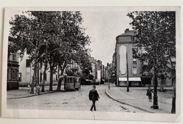 CPA 57 THIONVILLE Place de la République avec tramway DIEDENHOFEN Ed. Manias
