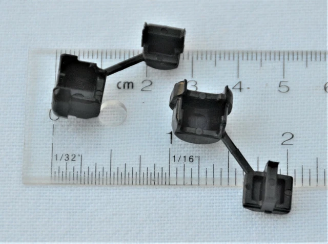 20 pieces Heyco Cable Strain Relief Bushings 4N-4 1/2 inch