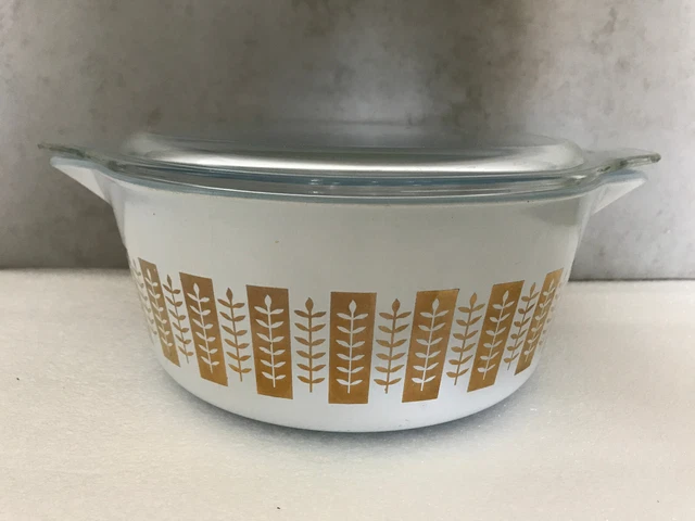 Pyrex Gourmet Delphite Blue 475 Casserole  2 1/2 Qt with Lid Promotion 1961