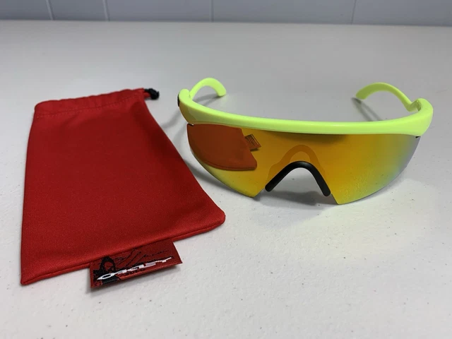 OAKLEY RAZOR BLADES Neon Yellow Sunglasses with Box (Japan