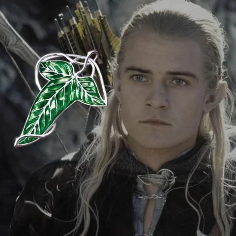 Broche, verres blancs, émail vert et noir, fantaisie - La Boîte à Bijoux Broche, verres blancs, émail vert et noir, fantaisie - La Boîte à Bijoux